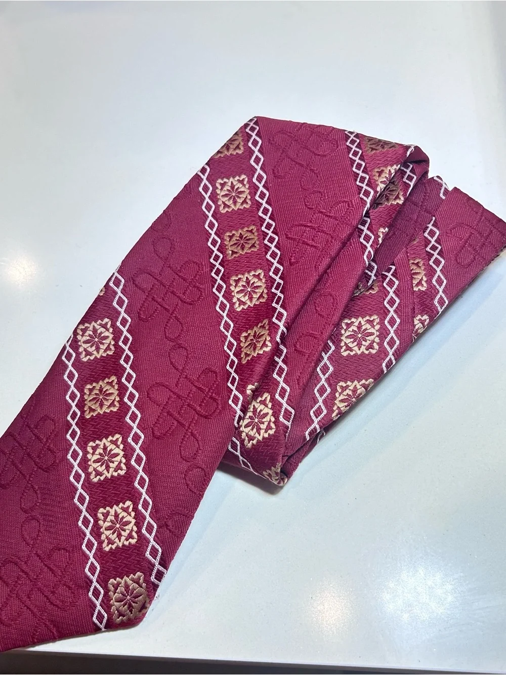 Vintage Wembley Wemlon Burgundy Gold Geometric Wide Necktie
